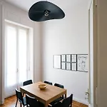 - Conseil Des Commis Apartment Aosta